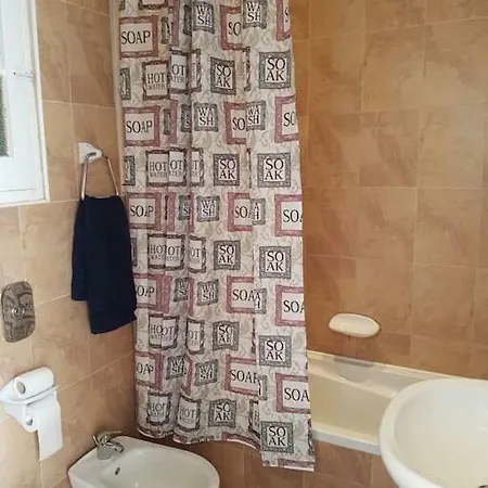 Apartamento Lovely Apt 5 Mins Walk From Castille Square