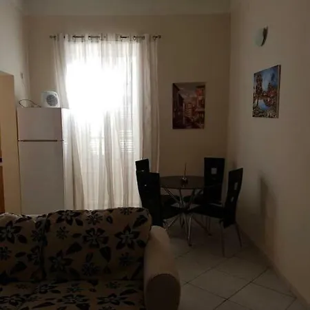 Lovely Apt 5 Mins Walk From Castille Square Lägenhet Il-Furjana